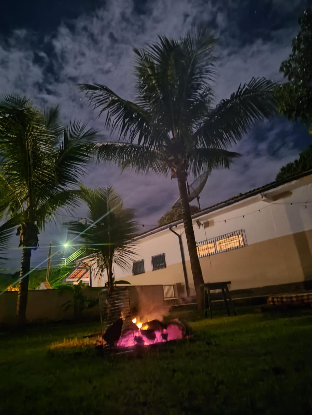 Casa Com Quadra De Areia Boraceia Sao Sebastiaoヴィラ エクステリア 写真
